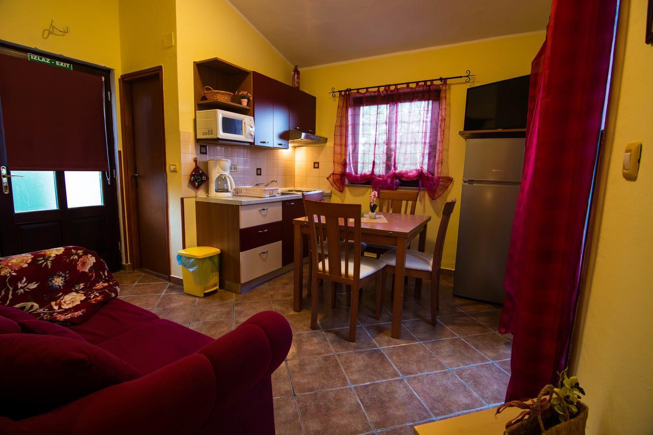 Apartments Angela 1711 Rakalj Экстерьер фото