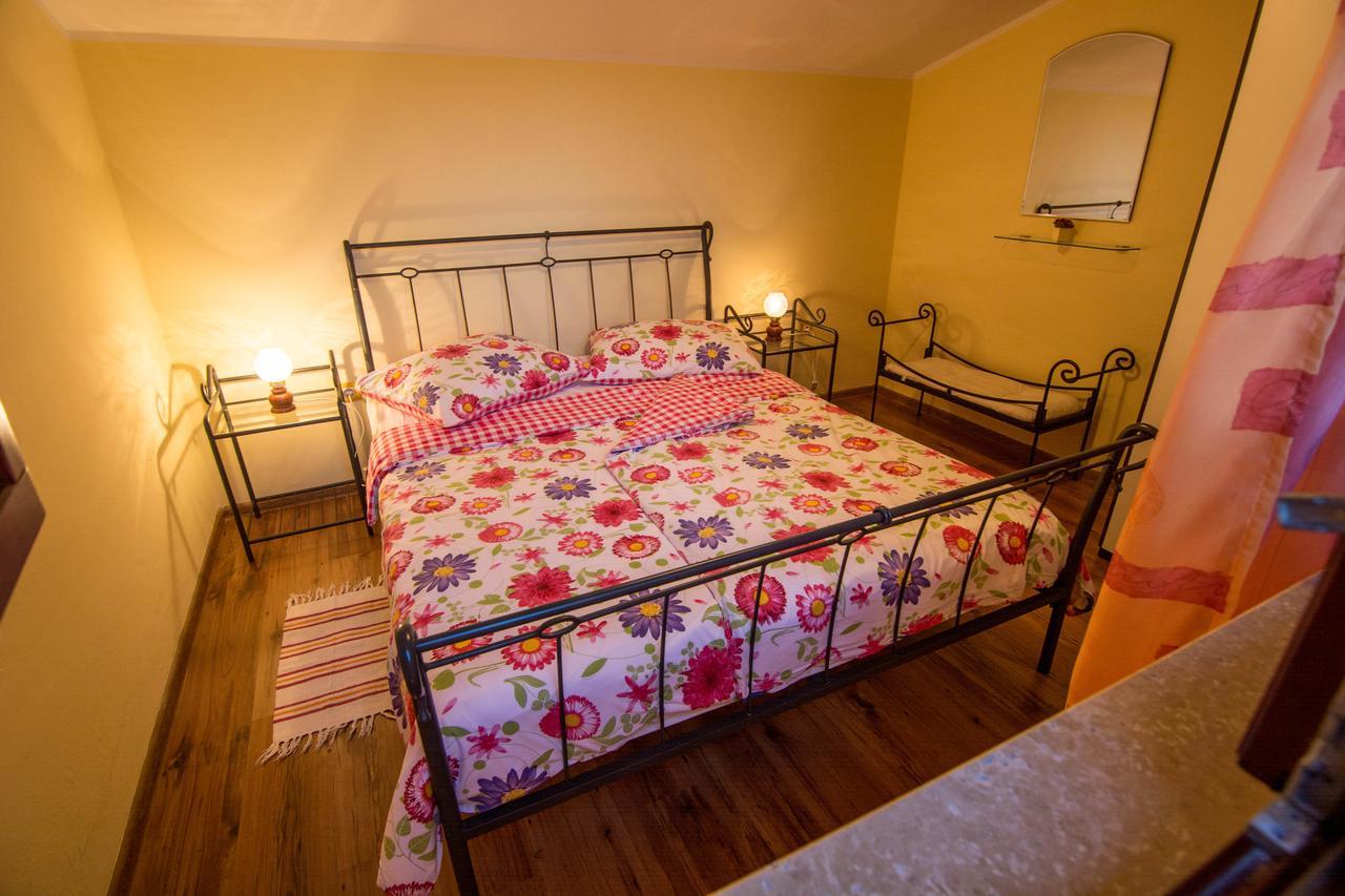 Apartments Angela 1711 Rakalj Экстерьер фото
